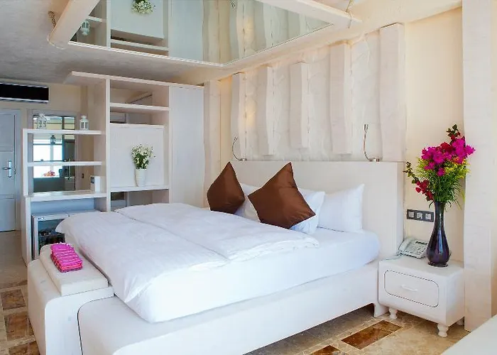 Peninsula Gardens (adults Only) Hotel 5*