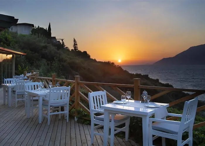 Hotel Peninsula Gardens (adults Only)